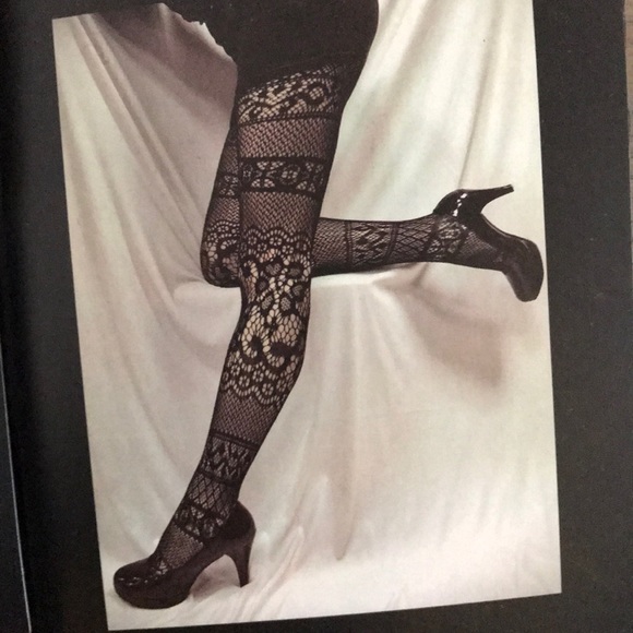 NWT - fishnet lace tights - 3pairs - Picture 4 of 5
